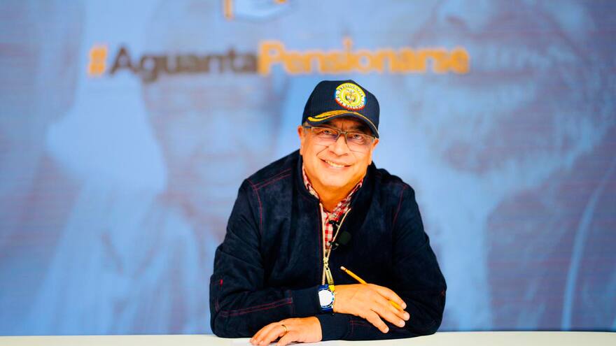 Petro afirma que Colombia está 'a punto' de volver a vender energía a Ecuador