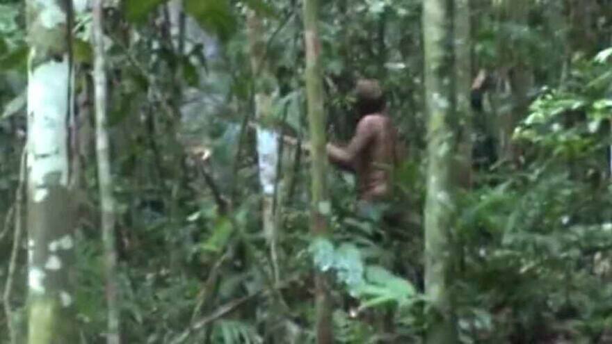 Indígena más aislado de Brasil fue sepultado tras decisión judicial