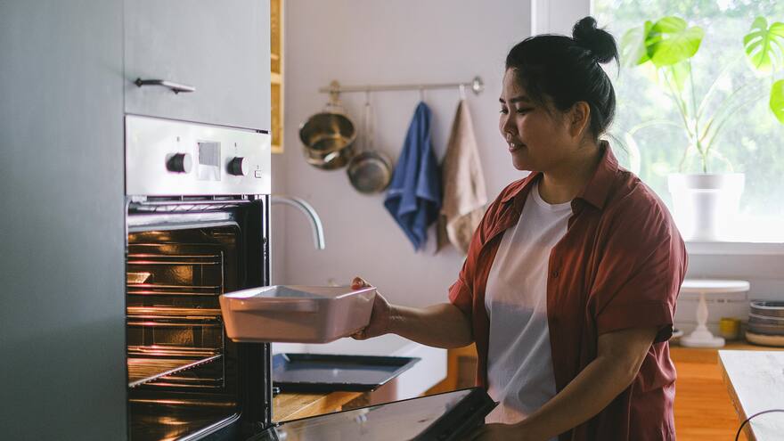 Calentar agua o leche en el horno microondas puede ser un riesgo por esta razón