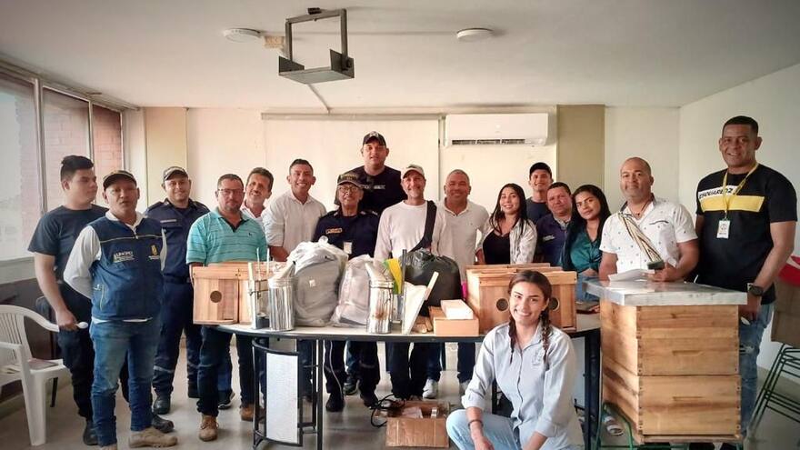 En Maicao conformaron primer comité para la protección de las abejas