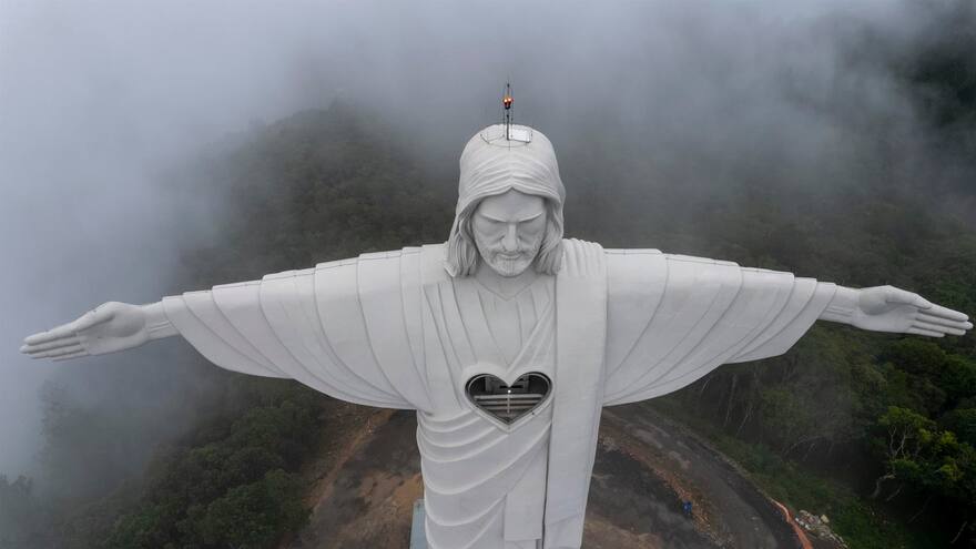 Nuevo Cristo en Brasil es el más alto del mundo