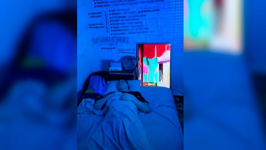 Sleepfluencers, la nueva tendencia de TikTok donde los influenciadores transmiten sus horas de sueño