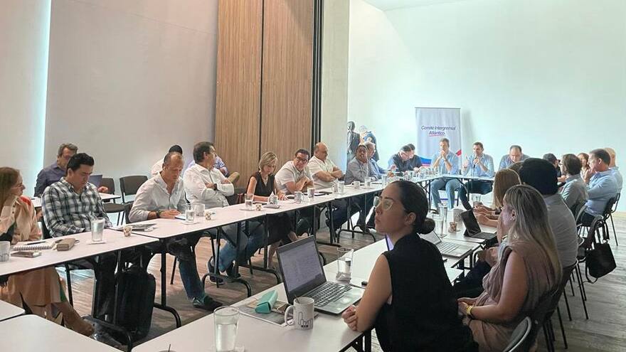 Gremios y congresistas del Atlántico crean una agenda común por el desarrollo económico y social