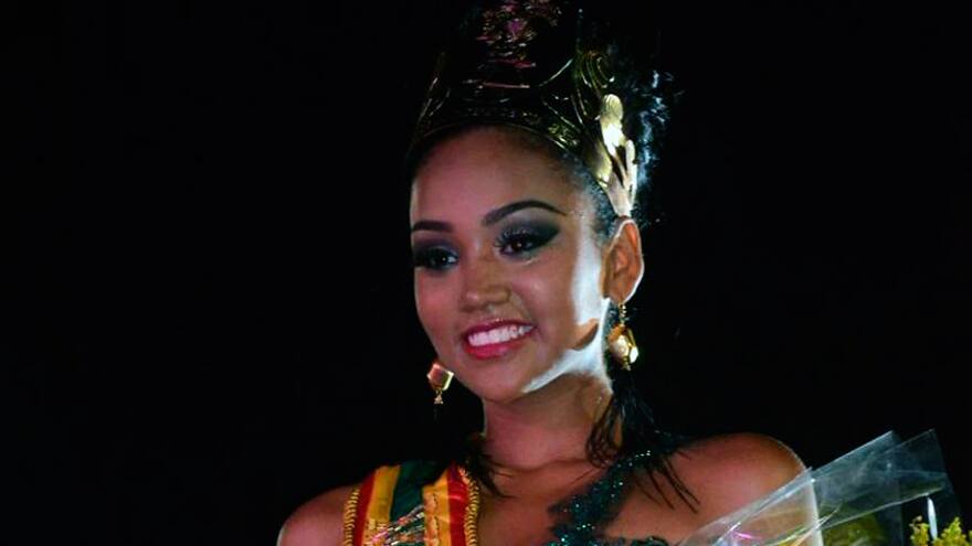 Carro fantasma arrolló a la actual reina de La Independencia