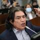 Polémica por artículo de la reforma que 'no dejaría' pasar Gustavo Bolívar