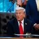 Trump dice que si continúa campaña contra narcotráfico por tierra notificará al Congreso