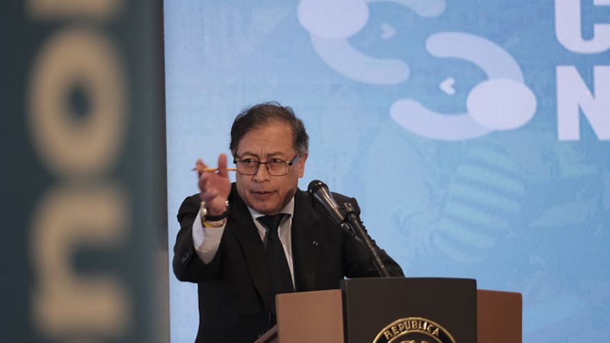 Salario mínimo: Gustavo Petro hace llamado a Fenalco a recapacitaron sobre el no aumento del salario