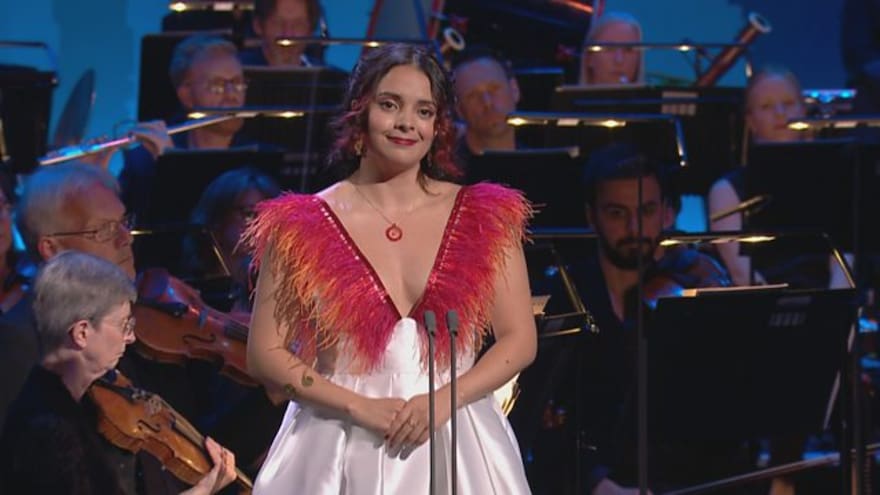 Soprano con raíces costeñas, la mejor del mundo, según la audiencia