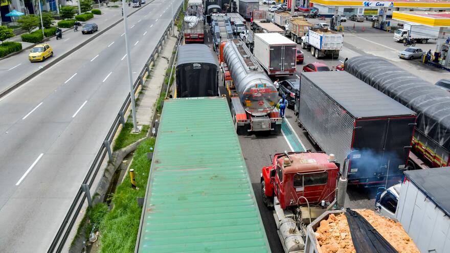 Bloqueos y grupos armados, riesgos para el transporte de carga en la Costa