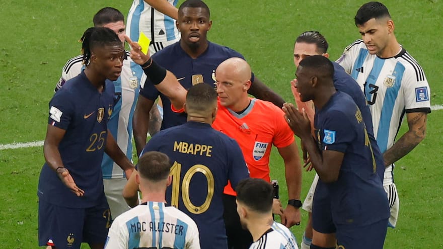 VAR de la final del Mundial revela que le iban a dar un penal a Francia