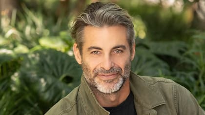 ¿Quién es Jim Curtis, la nueva pareja de la actriz Jennifer Aniston?