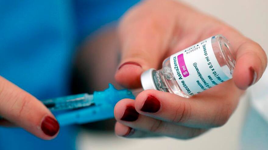 Siete muertos en el Reino Unido por coágulos tras vacunarse con AstraZeneca