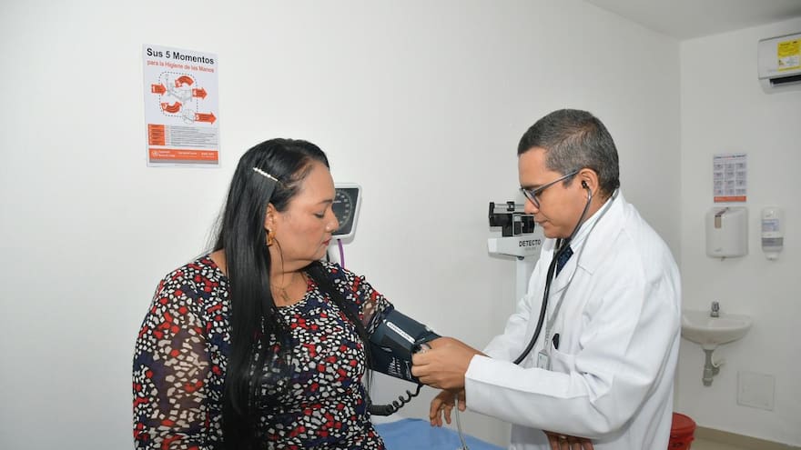 Icontec hace entrega  de acreditación de salud a la IPS Salud Social