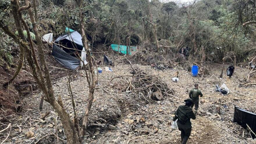 Policía desmanteló minas ilegales en de oro en el parque nacional natural Farallones de Cali