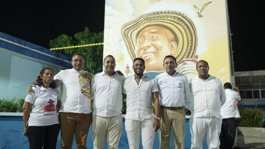 El ingenio de un poeta: el mural en honor a Romualdo Brito