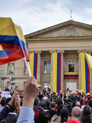 Trípode enclenque | Columna de Mauricio Cárdenas