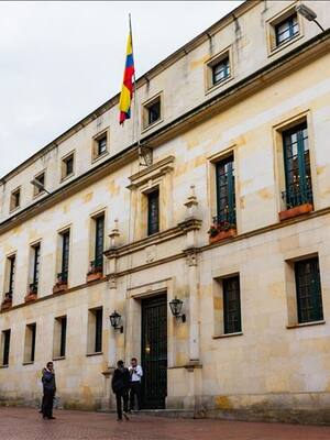 Cancillería: la caja menor de Duque