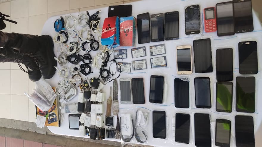 Gaula requisa Penitenciaría El Bosque: incautan 23 celulares y 40 cargadores