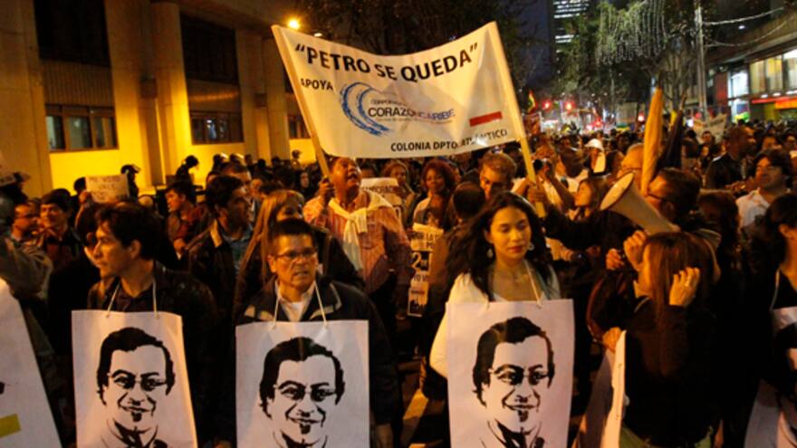 Petro pide a Santos que espere decisión de CIDH y no lo destituya aún