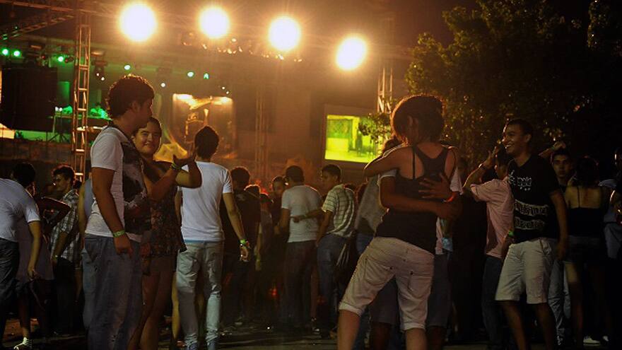 100 canciones para armar el 'bembé' esta noche de Guacherna