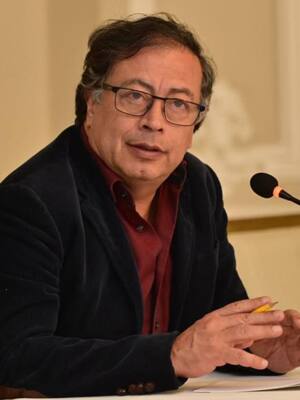 La obligación de desconocer al Jefe de Estado