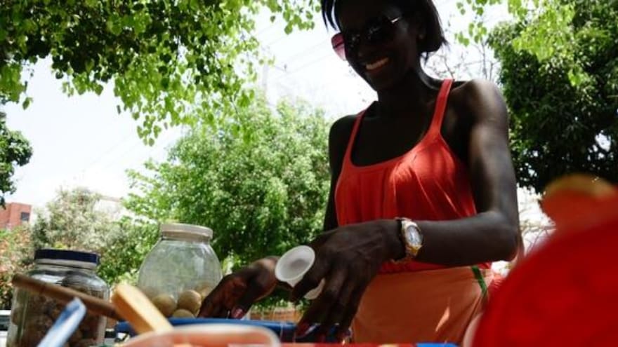 Ganadora de Protagonistas de Nuestra Tele vende dulces en Barranquilla