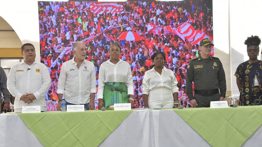 Reclaman a Francia Márquez un encuentro con las mujeres en el Atlántico