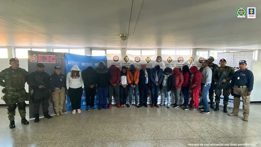 Fiscalía logró condena a 5 integrantes de red ilegal en Migración Colombia