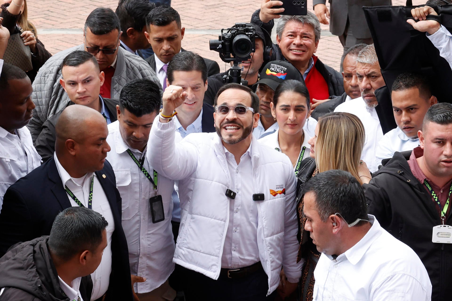 Candidato presidencial Abelardo De La Espriella entrega 4,8 millones de  firmas ante la Registraduría - ELHERALDO.CO