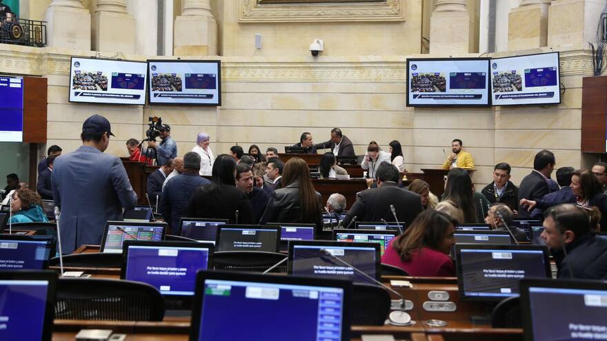 Congreso aprueba adición presupuestal y número de diputados