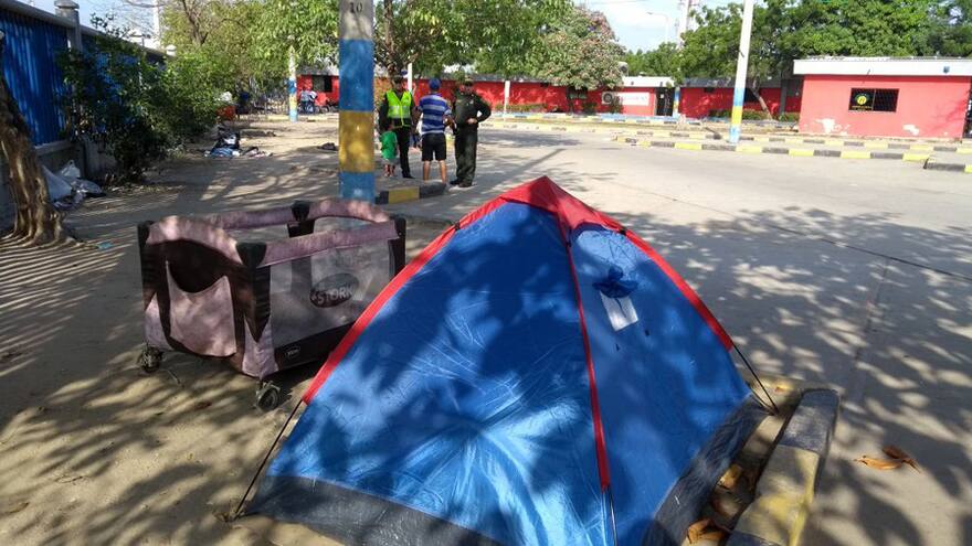 Al menos 300 venezolanos han dejado la Terminal de Transporte