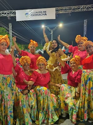 Mujeres endulzando el carnaval de Riohacha