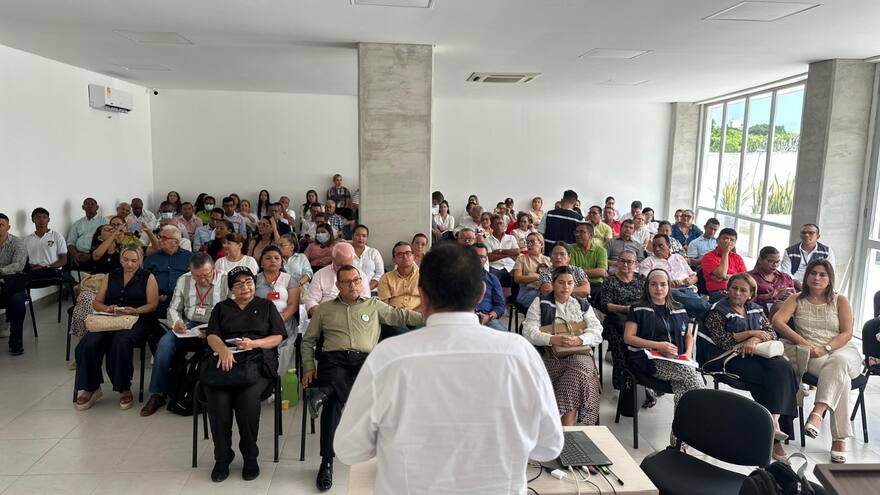 Forman a rectores y docentes de Sincelejo en responsabilidad penal y disciplinaria