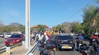 Accidente de tránsito mantiene cerrada parcialmente la Vía al Mar: hay múltiples heridos