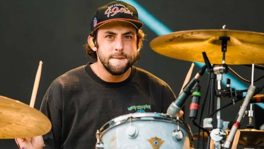 The Neighbourhood despide a su baterista luego de que acosara a la vocalista The Marías, Maria Zardoya