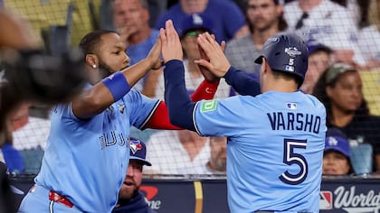 Azulejos, a una victoria del título ante unos Dodgers que quieren alargar la fiesta