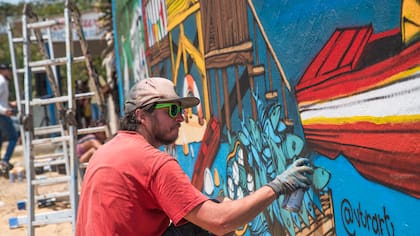 Killart llena de arte urbano el barrio Las Flores