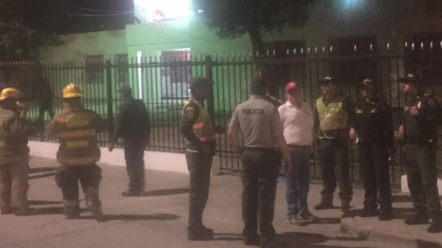 Lanzan artefacto contra sede de ‘Jota’ Vives