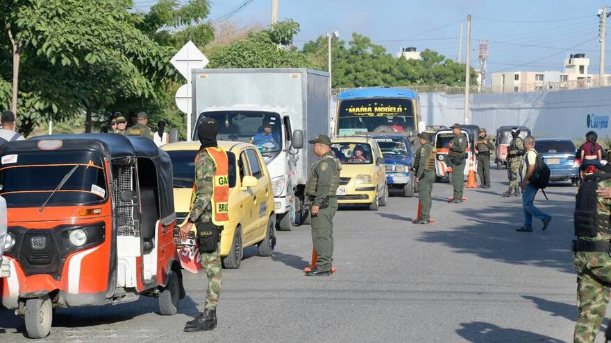 Despliegan acompañamiento a rutas; sigue paro de conductores de Coolitoral