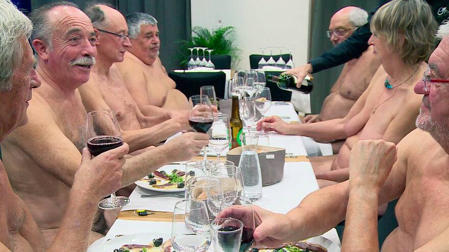 Conozca el primer restaurante nudista que funciona en París