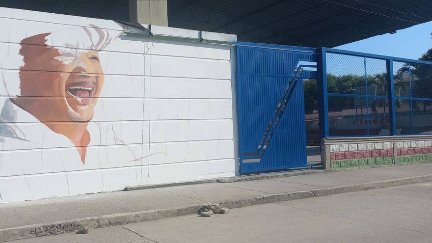 Sucre: plasman imagen de Lisandro Meza en un mural en Sincelejo