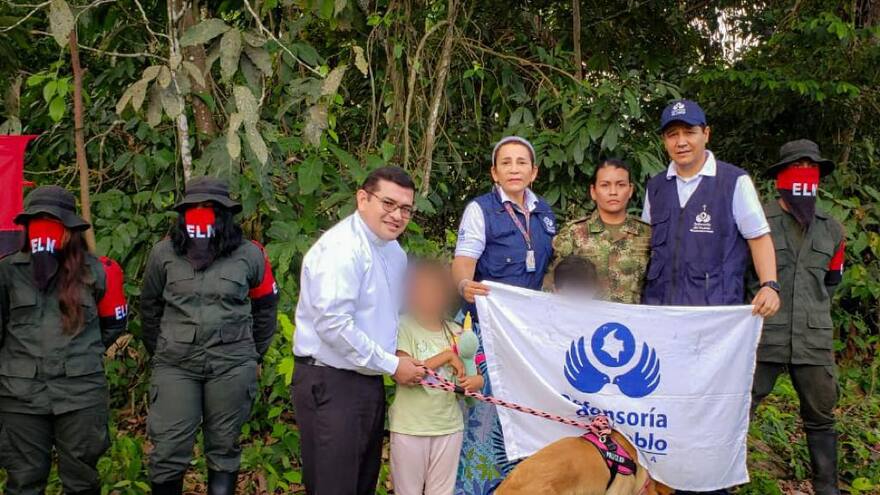 'Ella se puso a llorar': papá de sargento Ramírez tras su liberación