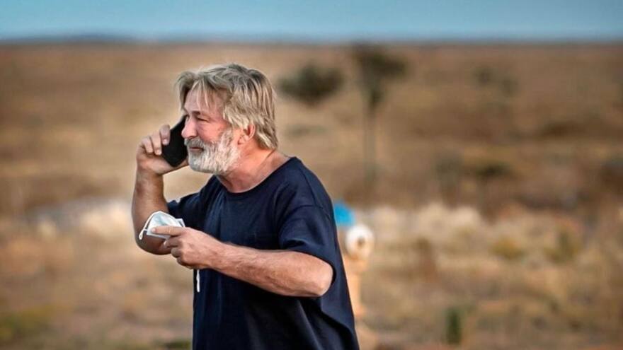 Alec Baldwin: así fue la llamada al 911 tras accidental disparo durante rodaje