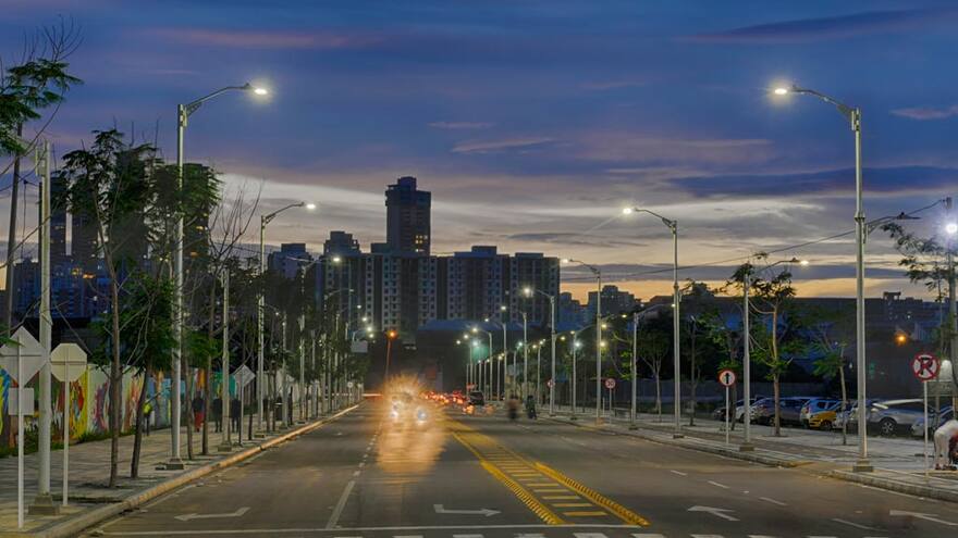 Advierten posible apagón en infraestructura de iluminación pública en el país