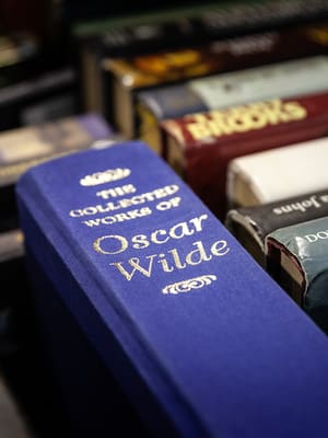 La importancia y Ernesto, mamonazo