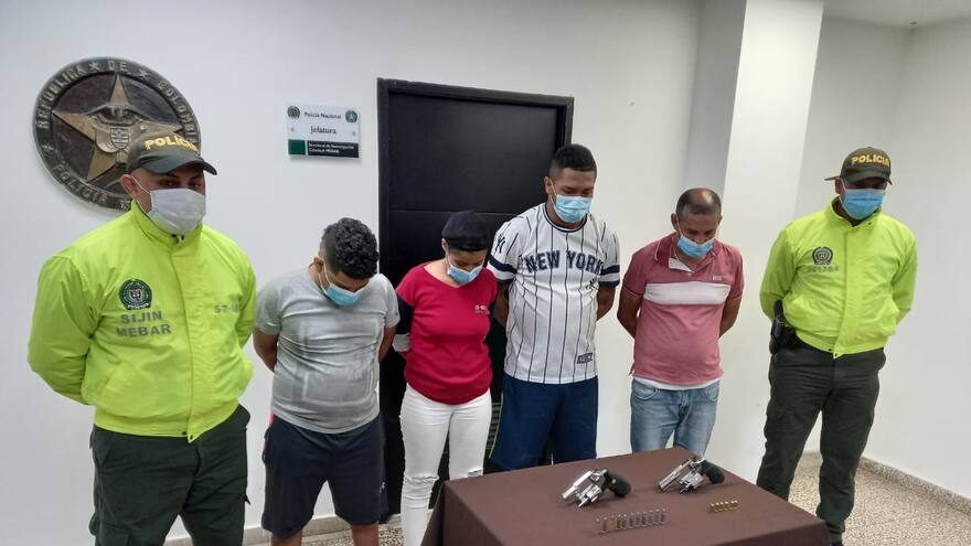 Policía captura a ‘los Rancheros’ por homicidio y tráfico de armas