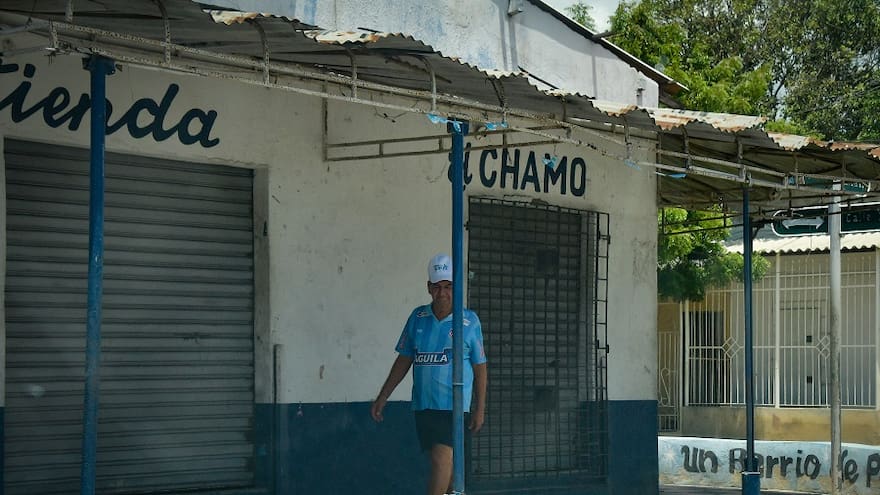 Más de 200 tiendas han cerrado por extorsión en el área metropolitana