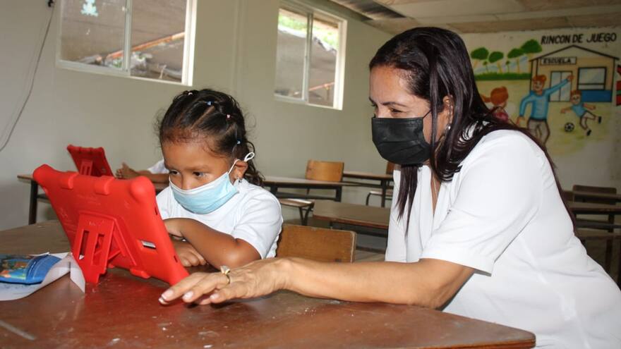 Estudiantes de la I.E. en la vereda el Espinal retornaron a las aulas de clase