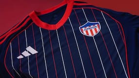 Junior presentó oficialmente su segunda indumentaria para este 2026