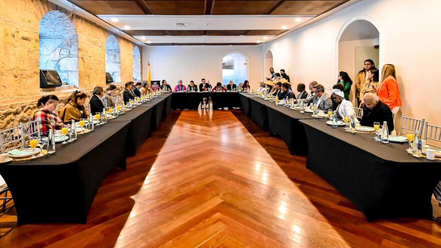 Congresistas alternativos se unen en defensa de la democracia en Santa Marta